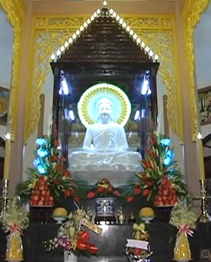 Th&aacute;p thờ Phật 