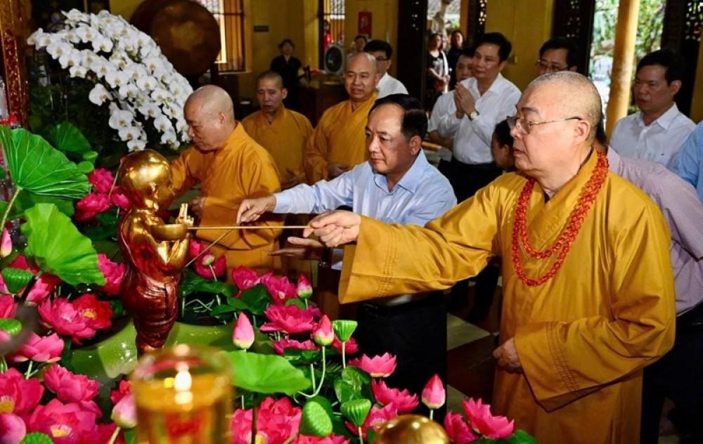 Mùa Phật đản: Nghĩ về “Đạo pháp - Dân tộc”