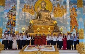 Tập đoàn Viettel thăm chùa Đại Phước tại Myanmar