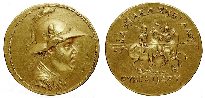 Đồng tiền v&agrave;ng 20 stater của vua Eucratides I (Hy Lạp-Bactria), được xem l&agrave; đồng tiền v&agrave;ng lớn nhất c&ograve;n tồn tại từ thời cổ đại.
