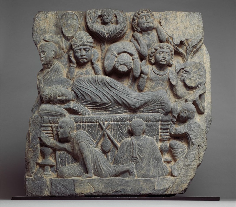 Cảnh đức Phật nhập Niết-b&agrave;n trong nghệ thuật Gandhara.
