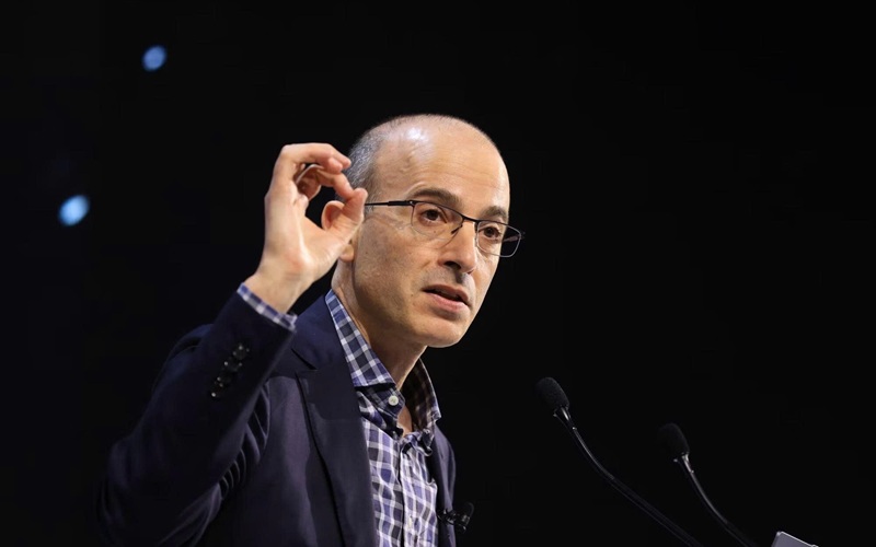 Thiền giả Harari tại Davos 2026: Ai là kẻ nhập cư trong thế giới AI?