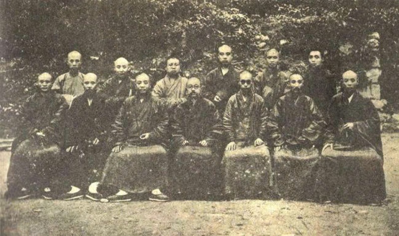 Th&aacute;ng 9 năm 1929, Phật học viện Cửu Hoa ch&agrave;o đ&oacute;n Đại sư Th&aacute;i Hư.