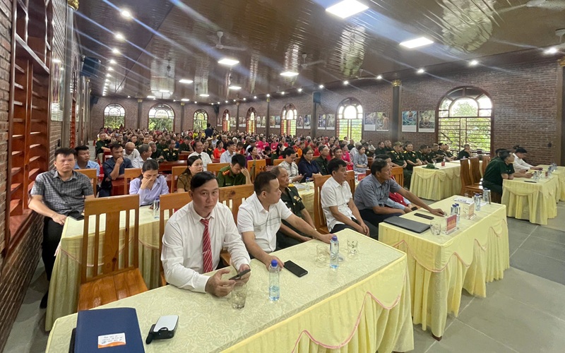 To&agrave;n cảnh hội trường