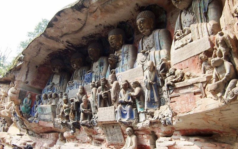 Từ chính đạo đến Du-già hành: Đối chiếu Kinh Phù-di và Kinh Giải thâm mật về con đường tu chứng