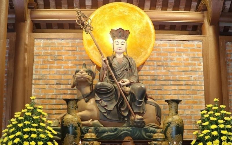 Sống như đất là "thực tập hạnh nguyện Bồ-tát Địa Tạng"