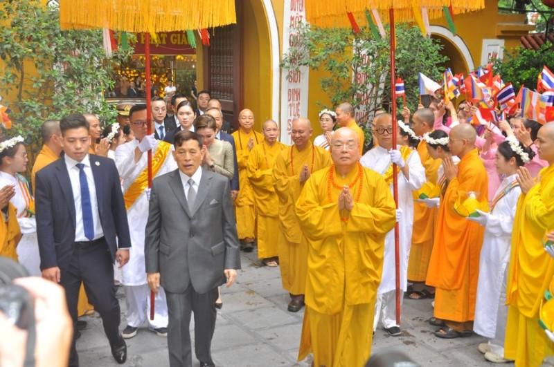 Nhà vua và Hoàng hậu Thái Lan thăm chùa Quán Sứ