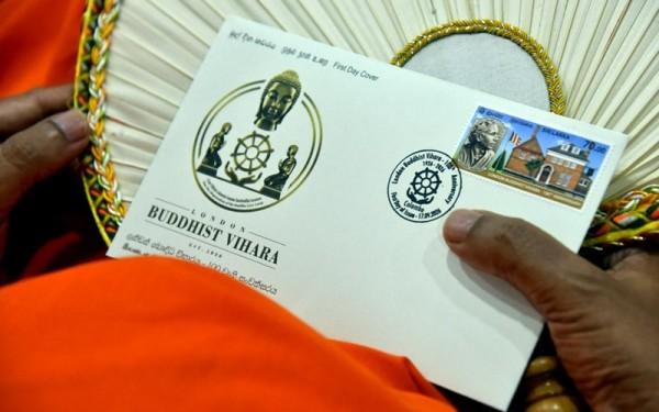 Tem Bưu chính kỷ niệm 100 năm London Buddhist Vihara