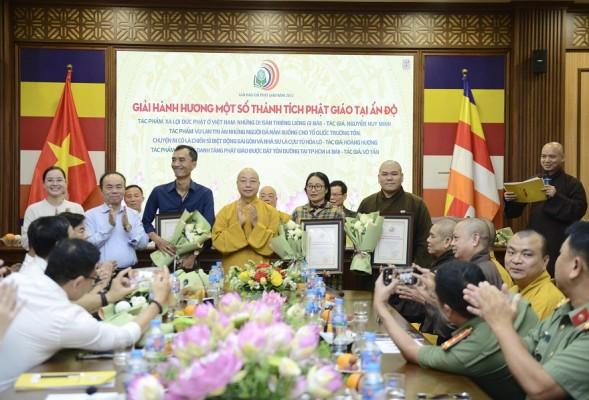Ba tác giả đạt giải Báo chí Phật giáo năm 2025 hành hương Thánh tích tại Ấn Độ