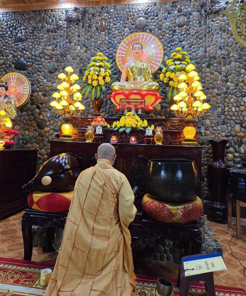 Thầy Th&iacute;ch Nhuận Độ, trụ tr&igrave;